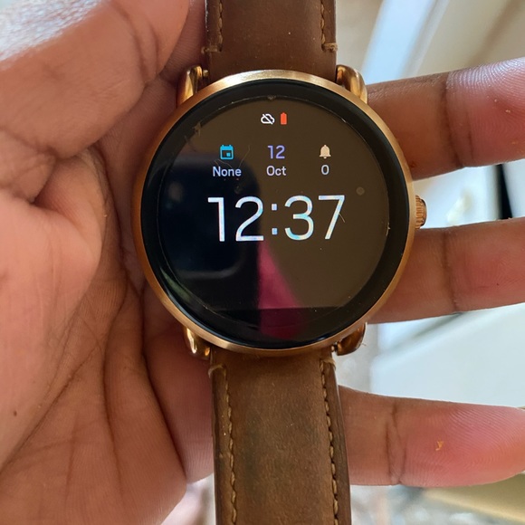 Fossil smart watch - Picture 2 of 4